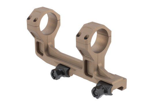 Geiessele Super Precision scope mount features a thumb screw design